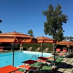 Alma Del - Charming Apartments- Il Carpignone La Pesta